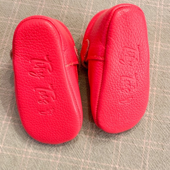 Neon Pink baby t-bars 💗 - Picture 2 of 4